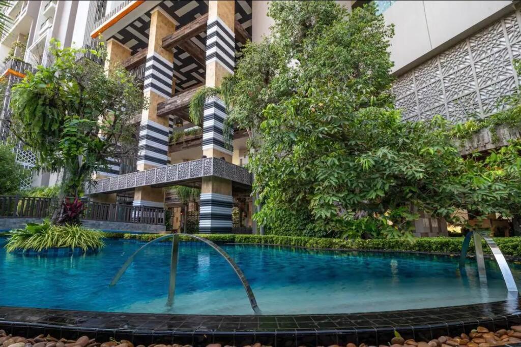 Апартаменты The Riviera Jomtien Экстерьер фото