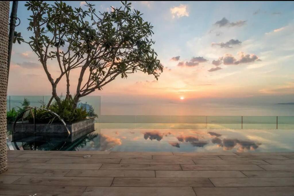 Апартаменты The Riviera Jomtien Экстерьер фото