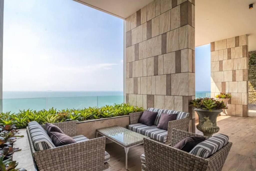Апартаменты The Riviera Jomtien Экстерьер фото